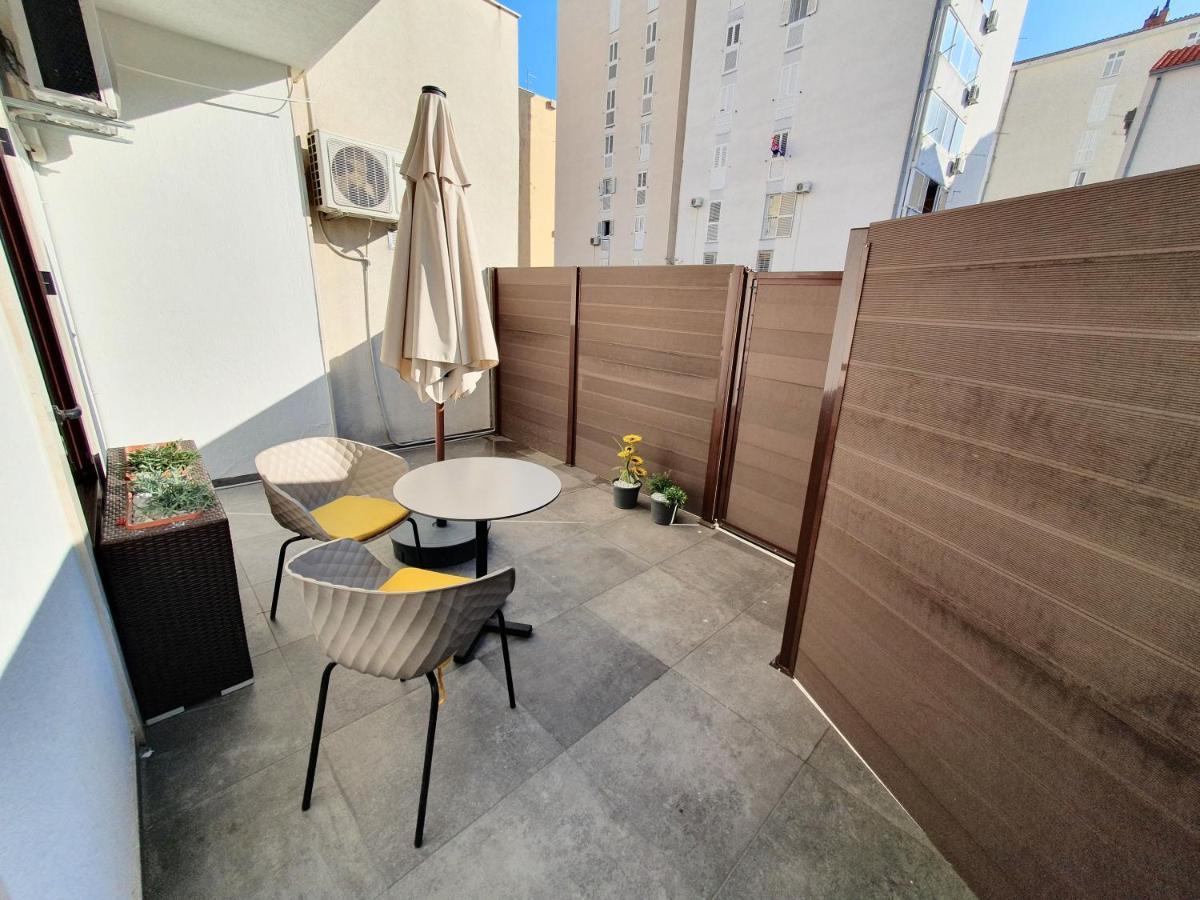 Apartmani Majic Макарска Екстериор снимка