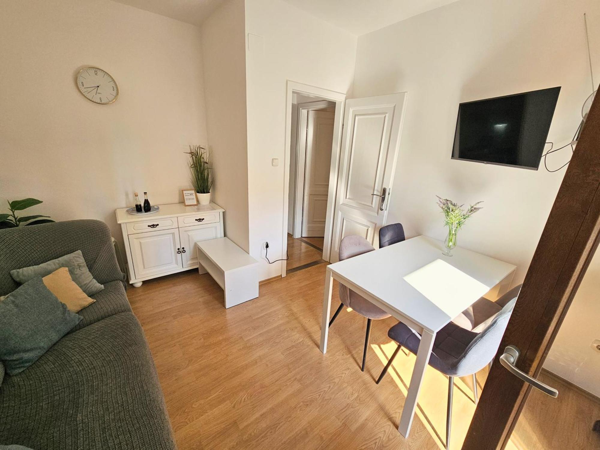 Apartmani Majic Макарска Екстериор снимка