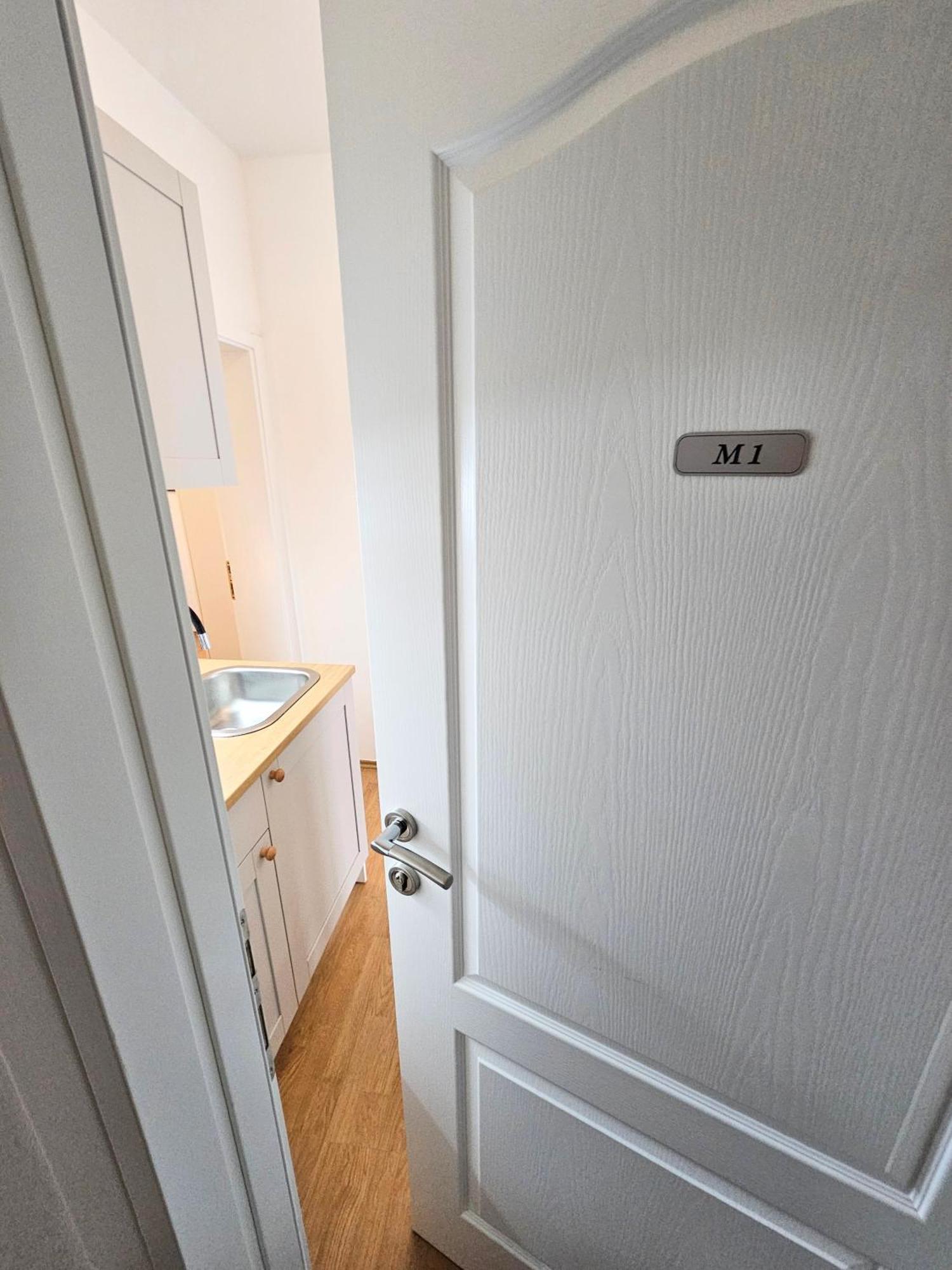 Apartmani Majic Макарска Екстериор снимка